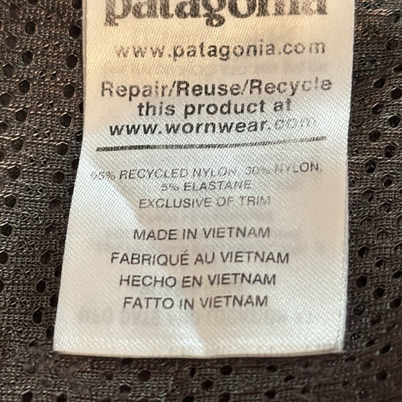 Patagonia Shorts - Picture 4 of 9